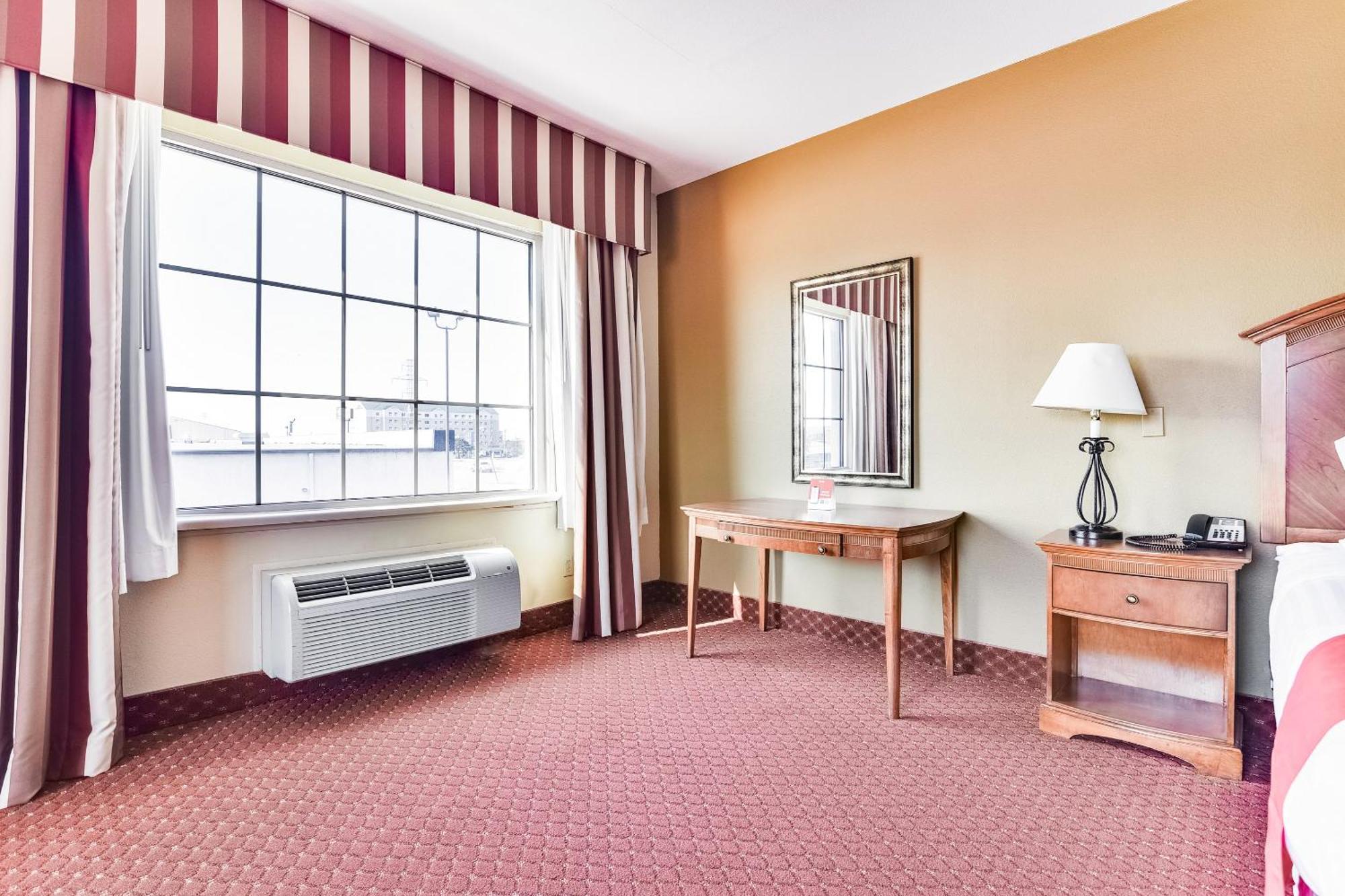 Hotel Oyo Townhouse Airport 3*