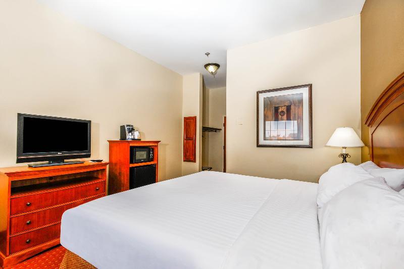Oyo Townhouse Airport Hotel Oklahoma City